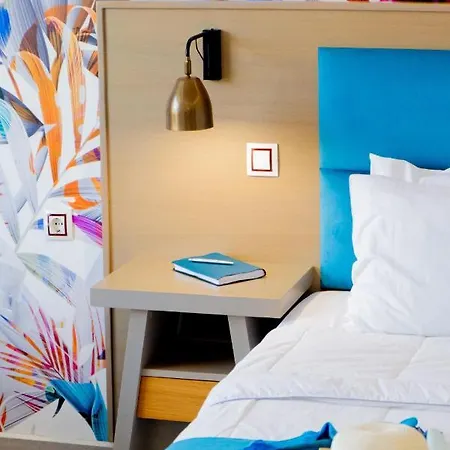 May Beach Hotel 호텔 레팀노