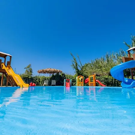 호텔 May Beach Hotel