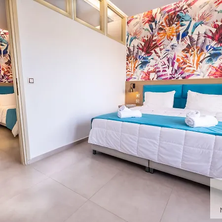 May Beach Hotel 호텔 레팀노