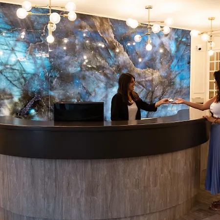 May Beach Hotel 4* 레팀노