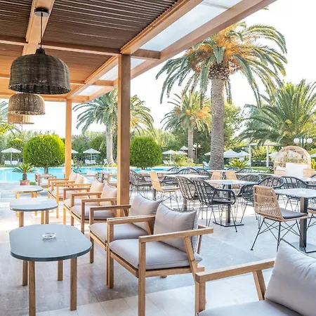 호텔 May Beach Hotel