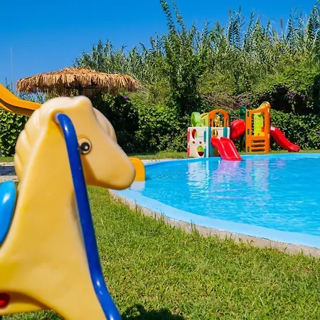 Szálloda May Beach Hotel