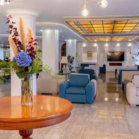 May Beach Hotel Szálloda 4*